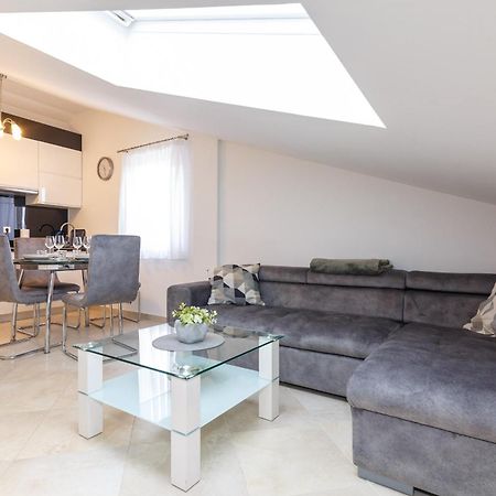 Apartmani Simi - The Wave Crikvenica Eksteriør billede